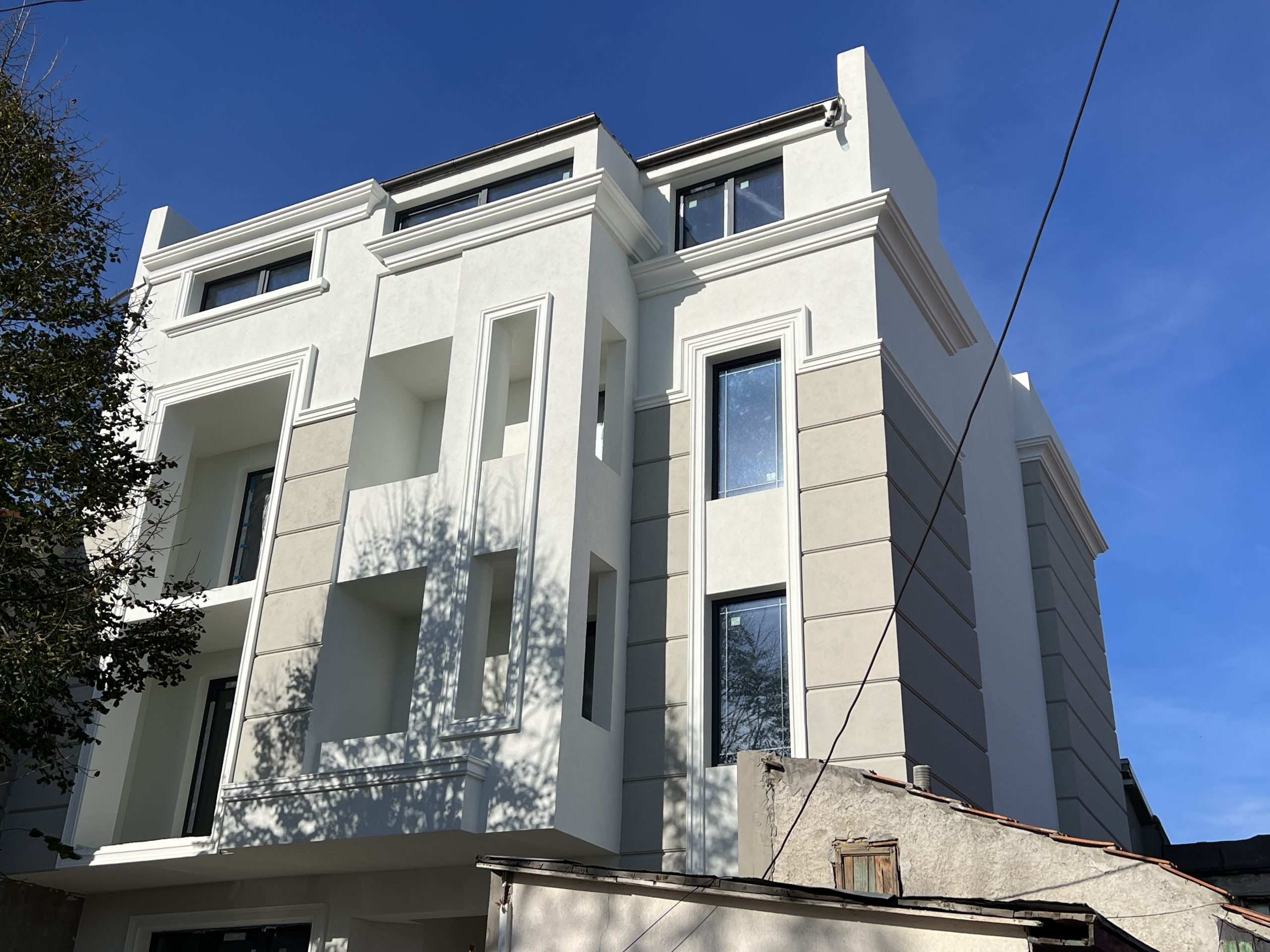 Casa Constanta Paris